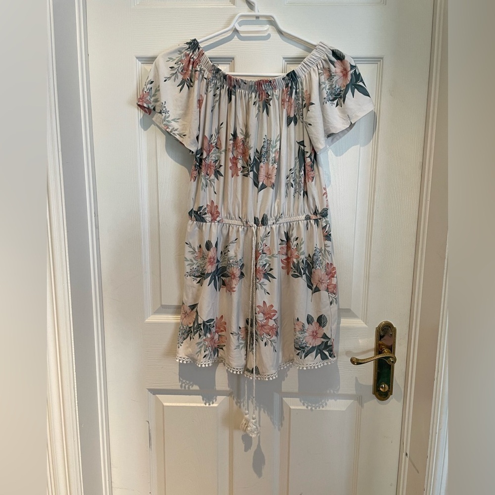 Off the shoulder floral romper